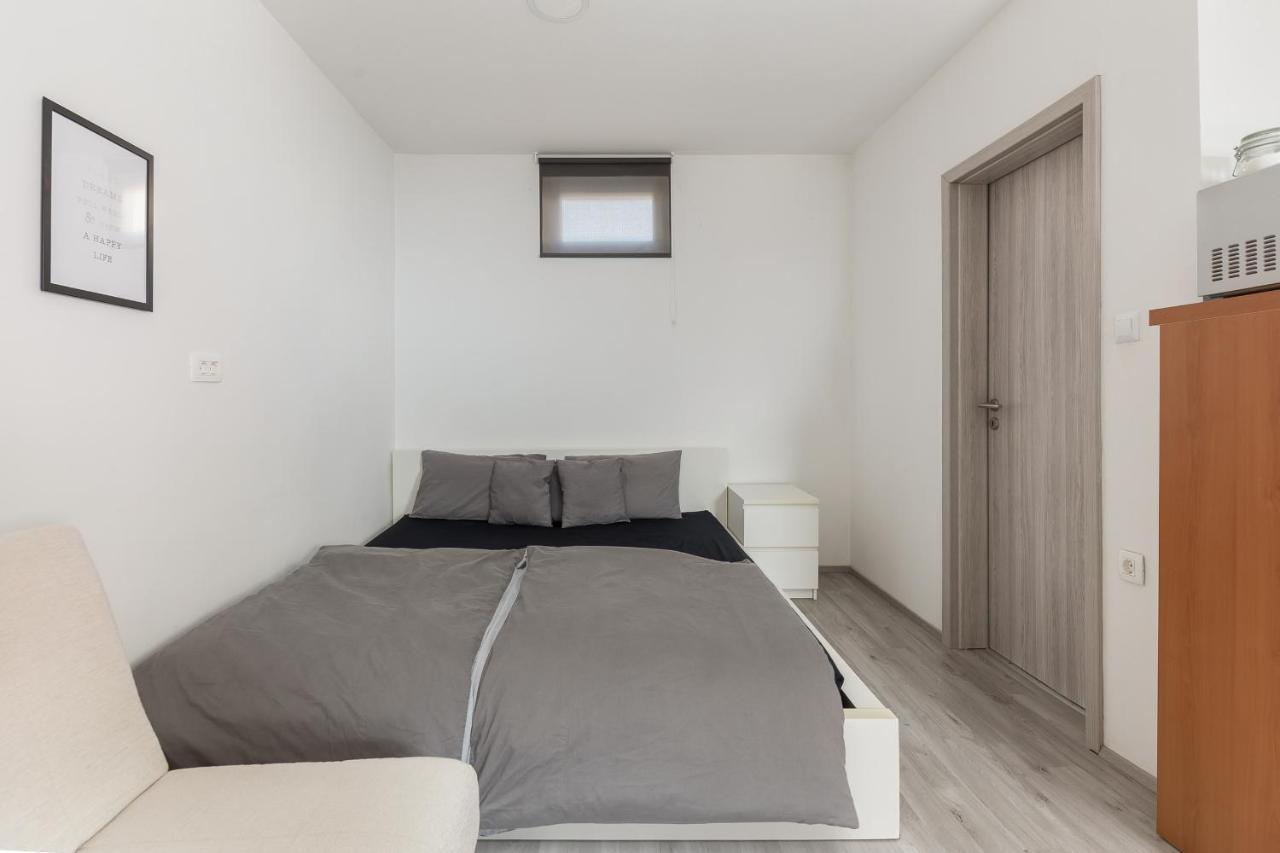 Apartments Berni Ljubljana Ngoại thất bức ảnh