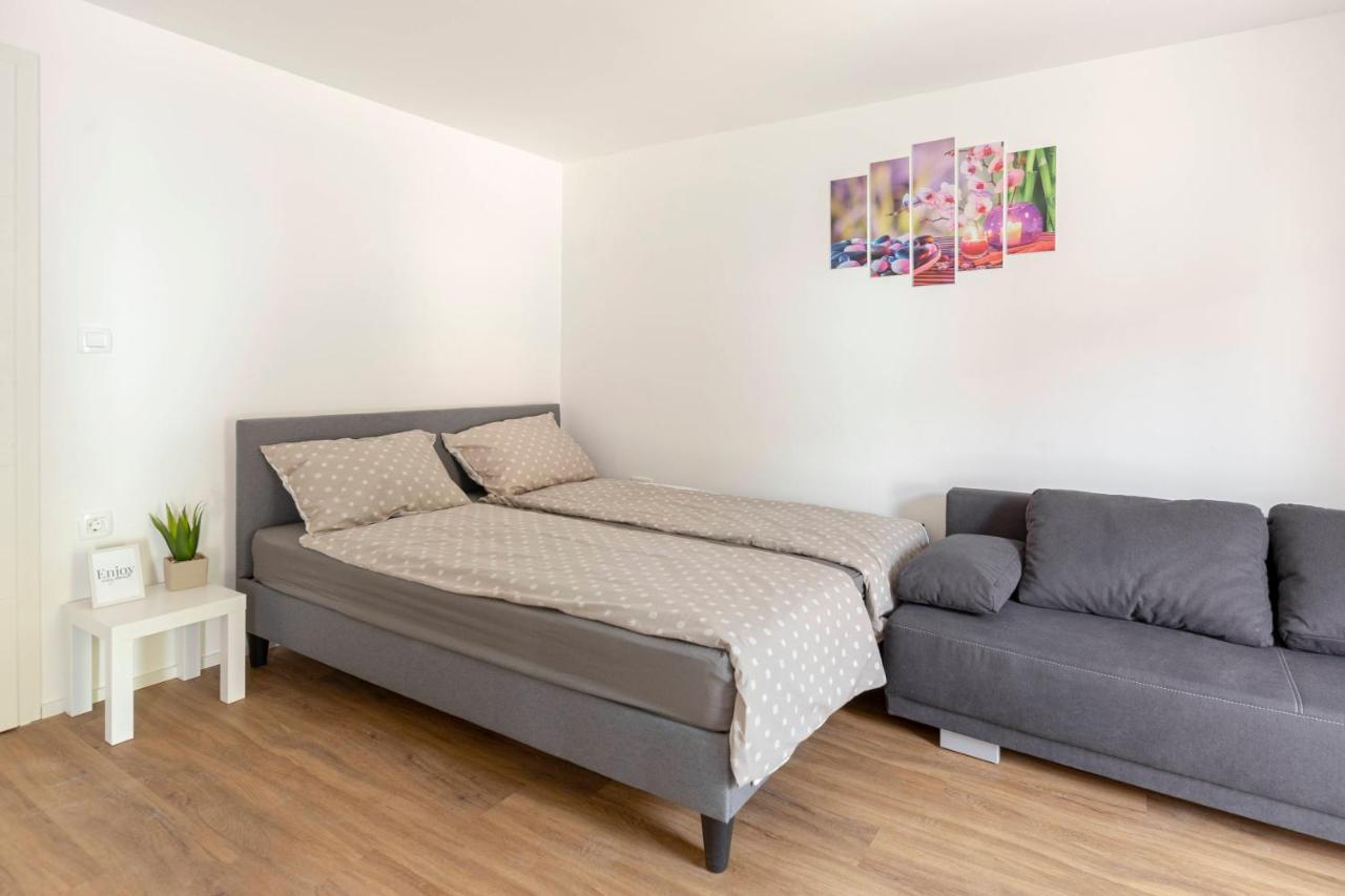 Apartments Berni Ljubljana Ngoại thất bức ảnh